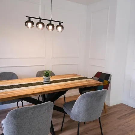 Deluxe House Mit Terrasse & Garten - Komfort & Raum 度假居 杜伊斯堡