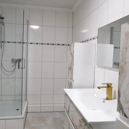 度假居 Deluxe House Mit Terrasse & Garten - Komfort & Raum