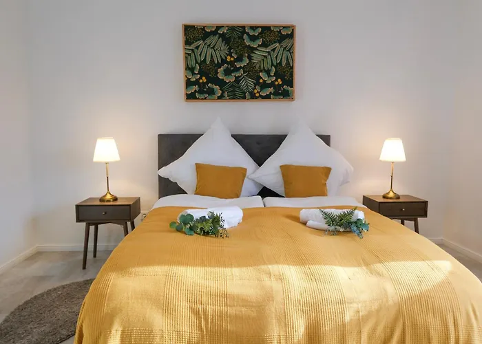 度假居 Deluxe House Mit Terrasse & Garten - Komfort & Raum 杜伊斯堡